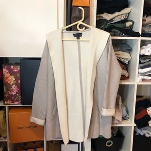 100% Cashmere hooded drape size M